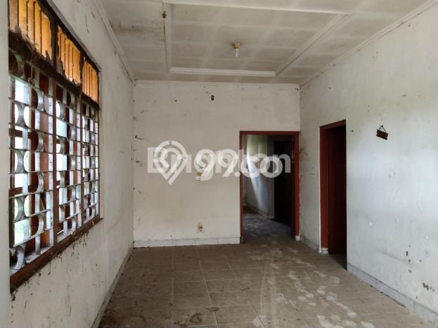 BEST DEAL! Rumah di Klaten Tengah, 3 KT, Dekat Pusat Kota, LT 305m² LB 150m² BEST DEAL! Rumah di Klaten Tengah, 3 KT, Dekat Pusat Kota, LT 305m² LB 150m²