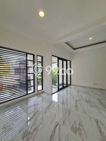 Rumah Elit Modern Siap Huni di Bintaro Jakarta Selatan Rumah Elit Modern Siap Huni di Bintaro Jakarta Selatan