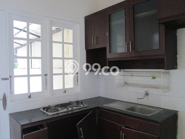 HARGA SPECIAL! Rumah Nyaman area BSD Taman Giri Loka, Tangerang, LT 250m² Bangunan 160m² Bisa Nego! HARGA SPECIAL! Rumah Nyaman area BSD Taman Giri Loka, Tangerang, LT 250m² Bangunan 160m² Bisa Nego!