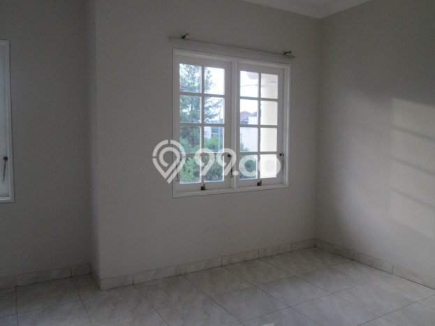 HARGA SPECIAL! Rumah Nyaman area BSD Taman Giri Loka, Tangerang, LT 250m² Bangunan 160m² Bisa Nego! HARGA SPECIAL! Rumah Nyaman area BSD Taman Giri Loka, Tangerang, LT 250m² Bangunan 160m² Bisa Nego!