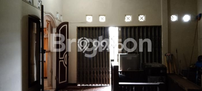 DREAM HOME! Rumah di Depok, 2 KM, Free Banjir, Luas 435m² Bangunan 211m² DREAM HOME! Rumah di Depok, 2 KM, Free Banjir, Luas 435m² Bangunan 211m²