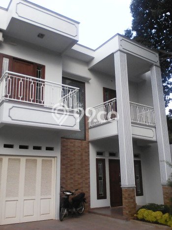 Rumah Eksklusif Siap Huni LT 206m2 di Jagakarsa, Jakarta Selatan Rumah Eksklusif Siap Huni LT 206m2 di Jagakarsa, Jakarta Selatan