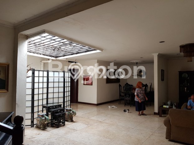 Rumah Mewah LB 400m2 Siap Huni Desain Elegan di Rawamangun, Jakarta Timur Rumah Mewah LB 400m2 Siap Huni Desain Elegan di Rawamangun, Jakarta Timur