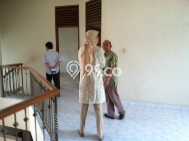 Rumah Asri di Ampera, Jakarta Selatan, LT 170m² LB 300m² Rumah Asri di Ampera, Jakarta Selatan, LT 170m² LB 300m²