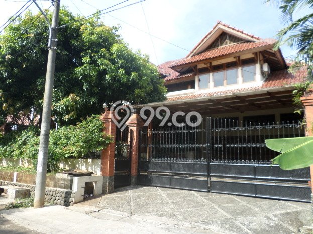 Rumah LT 726m² di Pinggir Kota Cipete, Jakarta Selatan - Lokasi Premium Rumah LT 726m² di Pinggir Kota Cipete, Jakarta Selatan - Lokasi Premium