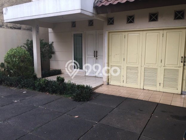 HARGA SPESIAL! Rumah Modern area Cilandak, Jakarta Selatan, Luas 270m² Bangunan 350m² Bisa Nego! HARGA SPESIAL! Rumah Modern area Cilandak, Jakarta Selatan, Luas 270m² Bangunan 350m² Bisa Nego!