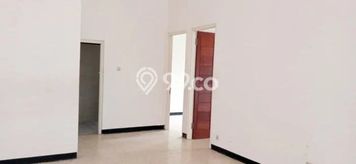 Rumah Sewa Surabaya LT 264m2 LB 200m2 Kawasan Kutisari Rumah Sewa Surabaya LT 264m2 LB 200m2 Kawasan Kutisari