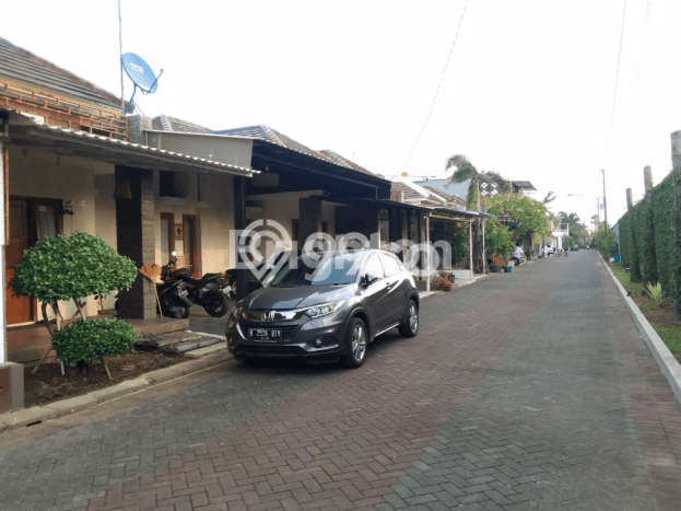 Hunian Cantik Modern Lb 100m2 di Gentan, Solo Hunian Cantik Modern Lb 100m2 di Gentan, Solo