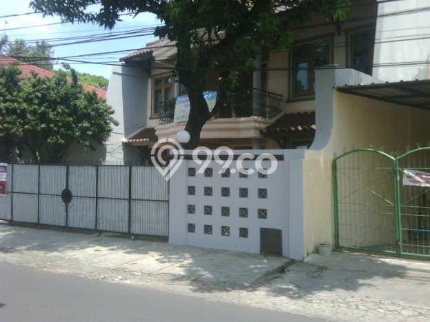 Rumah di Pejaten, Jakarta Selatan, LT 337m² LB 550m² Rumah di Pejaten, Jakarta Selatan, LT 337m² LB 550m²