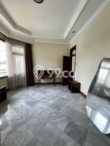For Sale! Luxury House LT 670m2 Desain Modern di Ampera For Sale! Luxury House LT 670m2 Desain Modern di Ampera