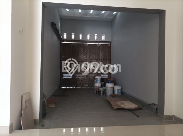 Jual Rumah Mewah Elegan Dengan View Eksklusif di Manyar, Surabaya Jual Rumah Mewah Elegan Dengan View Eksklusif di Manyar, Surabaya