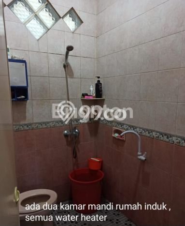 For Sale! Luxury House LT 208m2 Desain Elegan di Rawamangun For Sale! Luxury House LT 208m2 Desain Elegan di Rawamangun