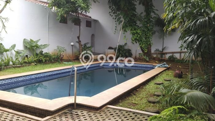 Rumah lokasi Kemang, Jakarta Selatan, LT 537m² Bangunan 311m² Rumah lokasi Kemang, Jakarta Selatan, LT 537m² Bangunan 311m²
