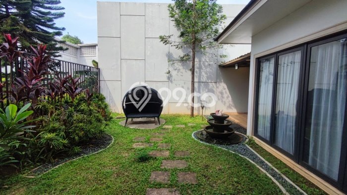 Rumah Luxury Modern Siap Huni di BSD Tangerang Rumah Luxury Modern Siap Huni di BSD Tangerang