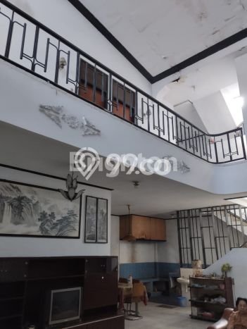 Dijual Rumah 6 Kamar Lokasi Ideal Nyaman dan Strategis di Kaliwates Dijual Rumah 6 Kamar Lokasi Ideal Nyaman dan Strategis di Kaliwates