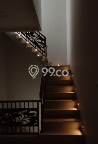 Jual Cepat Rumah 4 KT 4 KM di Jantung Kota Kelapa Gading, Jakarta Utara Jual Cepat Rumah 4 KT 4 KM di Jantung Kota Kelapa Gading, Jakarta Utara