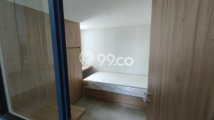 Disewakan! Rumah 3 Kamar Tidur &
2 Kamar Mandi di BSD, Tangerang Disewakan! Rumah 3 Kamar Tidur &
2 Kamar Mandi di BSD, Tangerang
