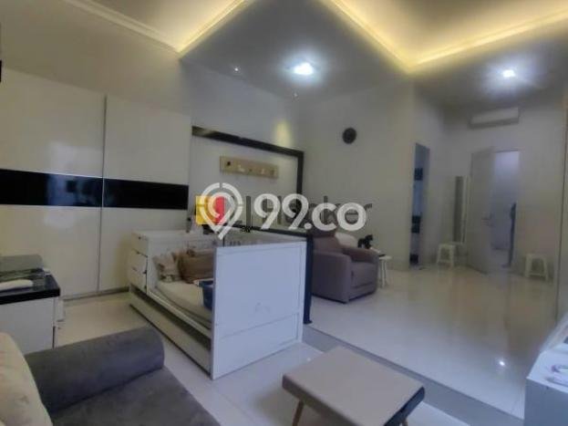 Rumah LT 287m² / LB 250m² One Gate System di Tomang, Jakarta Barat Rumah LT 287m² / LB 250m² One Gate System di Tomang, Jakarta Barat
