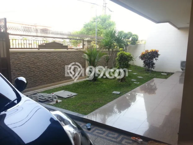 Rumah Mewah Siap Huni LT 375m2 di Sukolilo, Surabaya Rumah Mewah Siap Huni LT 375m2 di Sukolilo, Surabaya