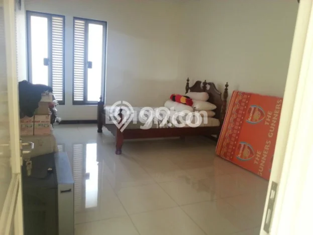 Rumah Mewah Siap Huni LT 375m2 di Sukolilo, Surabaya Rumah Mewah Siap Huni LT 375m2 di Sukolilo, Surabaya