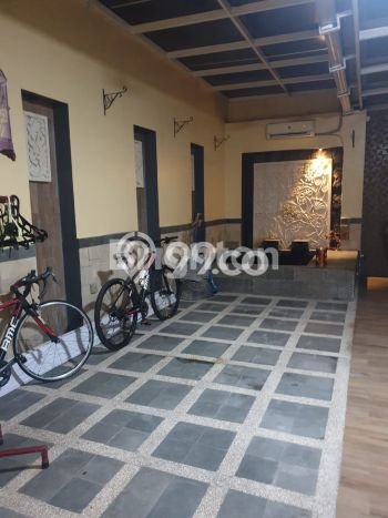 Rumah area , 4 KM, Dekat Fasilitas Umum, Luas 240m2m² LB 264m2m² Rumah area , 4 KM, Dekat Fasilitas Umum, Luas 240m2m² LB 264m2m²