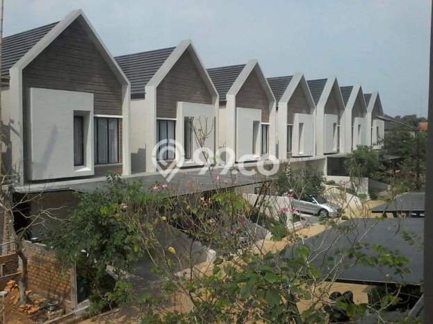 For Sale Rumah 4 Kamar Lokasi Ideal Nyaman dan Strategis di Jagakarsa For Sale Rumah 4 Kamar Lokasi Ideal Nyaman dan Strategis di Jagakarsa