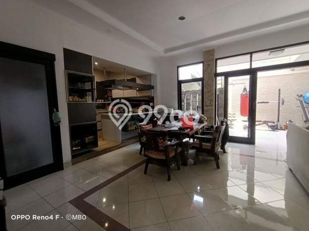 Rumah Eksklusif Siap Huni LT 198m2 di Arcamanik, Bandung Rumah Eksklusif Siap Huni LT 198m2 di Arcamanik, Bandung