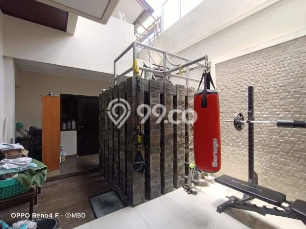 Rumah Eksklusif Siap Huni LT 198m2 di Arcamanik, Bandung Rumah Eksklusif Siap Huni LT 198m2 di Arcamanik, Bandung
