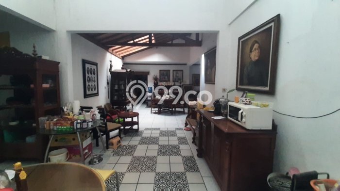 Hunian Eksklusif Siap Huni LT 794m2 di Mampang Prapatan, Jakarta Selatan Hunian Eksklusif Siap Huni LT 794m2 di Mampang Prapatan, Jakarta Selatan