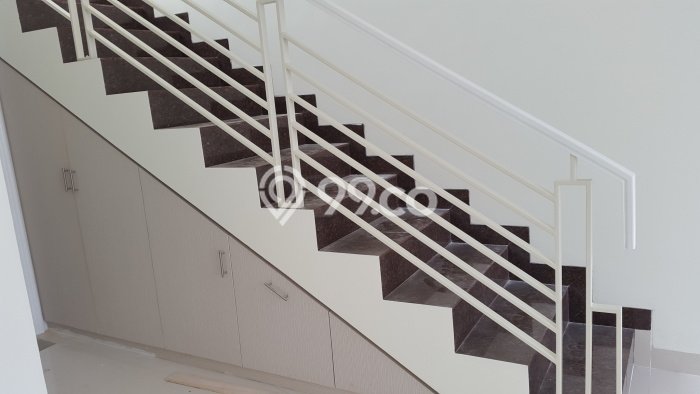 Rumah Bagus di Serpong Villa Melati Mas, Tangerang Selatan, Luas Tanah 175m², Luas Bangunan 150m² Rumah Bagus di Serpong Villa Melati Mas, Tangerang Selatan, Luas Tanah 175m², Luas Bangunan 150m²