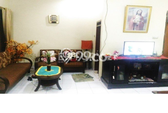 Rumah Luas Asri 2 KT Siap Pakai di Tanah Sareal Bogor Rumah Luas Asri 2 KT Siap Pakai di Tanah Sareal Bogor