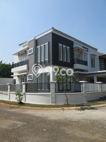 Rumah lokasi BSD Puspita Loka, Tangerang, Luas 288m² LB 300m² Rumah lokasi BSD Puspita Loka, Tangerang, Luas 288m² LB 300m²