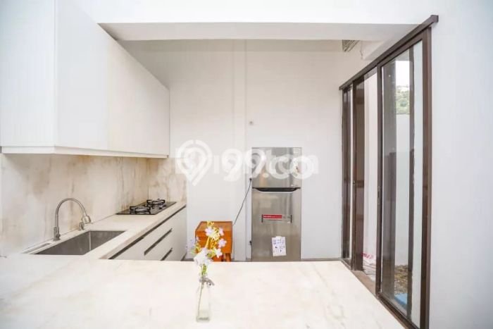 Jual Rumah Bagus Siap Huni LB 90m2 di Cilodong, Depok Jual Rumah Bagus Siap Huni LB 90m2 di Cilodong, Depok