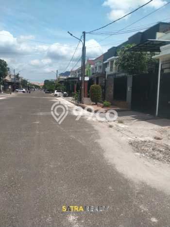Ready to Use! Premium House LT 200m2 Desain Elegan di Daan Mogot Ready to Use! Premium House LT 200m2 Desain Elegan di Daan Mogot
