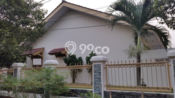 Rumah area BSD Nusaloka, Tangerang, Luas 538m² Bangunan 144m² Rumah area BSD Nusaloka, Tangerang, Luas 538m² Bangunan 144m²