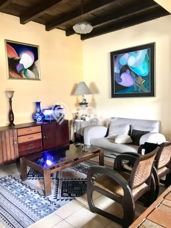 Rumah Luxury Modern Tanpa Renovasi di Sarijadi Bandung Rumah Luxury Modern Tanpa Renovasi di Sarijadi Bandung