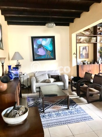 Rumah Luxury Modern Tanpa Renovasi di Sarijadi Bandung Rumah Luxury Modern Tanpa Renovasi di Sarijadi Bandung