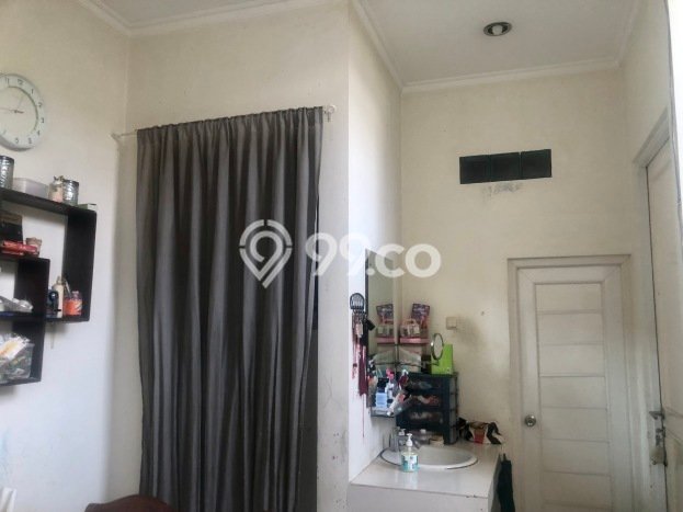 Hunian Nyaman Asri 4 KT Siap Pakai di BSD Tangerang Hunian Nyaman Asri 4 KT Siap Pakai di BSD Tangerang
