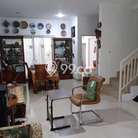 Rumah Strategis Modern Lb 162m2 di Ciputat, Tangerang Selatan Rumah Strategis Modern Lb 162m2 di Ciputat, Tangerang Selatan
