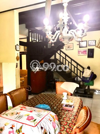 Ready to Use! Luxury House LT 378m2 Desain Elegan di Sarijadi Ready to Use! Luxury House LT 378m2 Desain Elegan di Sarijadi