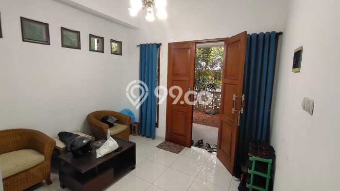 For Sale! Luxury House LT 200m2 Desain Elegan di BSD City For Sale! Luxury House LT 200m2 Desain Elegan di BSD City