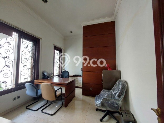 Hunian Mewah LB 500m2 Siap Pakai Desain Elegan di Citra Grand, Jakarta Timur Hunian Mewah LB 500m2 Siap Pakai Desain Elegan di Citra Grand, Jakarta Timur