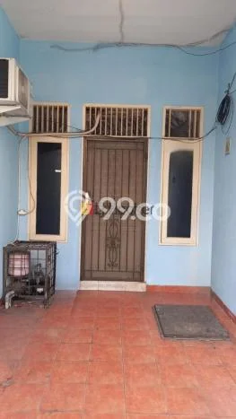 Rumah area Tanjung Duren Selatan, Akses ke Stasiun, 2 KT, Luas 45m² Bangunan 70m² Rumah area Tanjung Duren Selatan, Akses ke Stasiun, 2 KT, Luas 45m² Bangunan 70m²