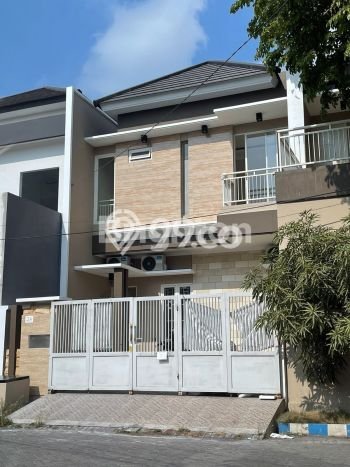 Rumah Asri dengan Luas Bangunan 110m² di Lokasi Mulyorejo, Surabaya Rumah Asri dengan Luas Bangunan 110m² di Lokasi Mulyorejo, Surabaya
