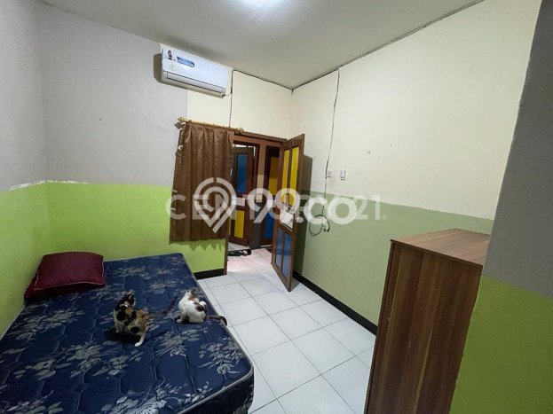 For Sale Rumah 10 Kamar Lokasi Ideal Bagus dan Strategis di Senen For Sale Rumah 10 Kamar Lokasi Ideal Bagus dan Strategis di Senen