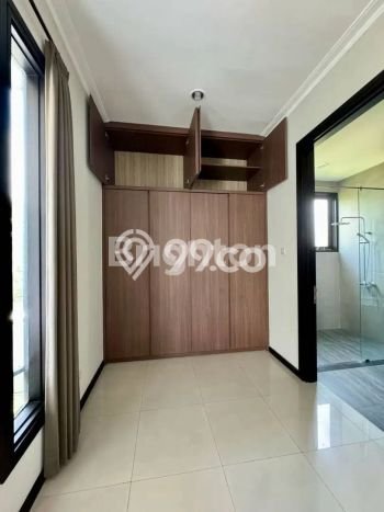 Disewakan Segera Rumah Kondisi Baik di Area Dukuh Pakis, Surabaya Disewakan Segera Rumah Kondisi Baik di Area Dukuh Pakis, Surabaya