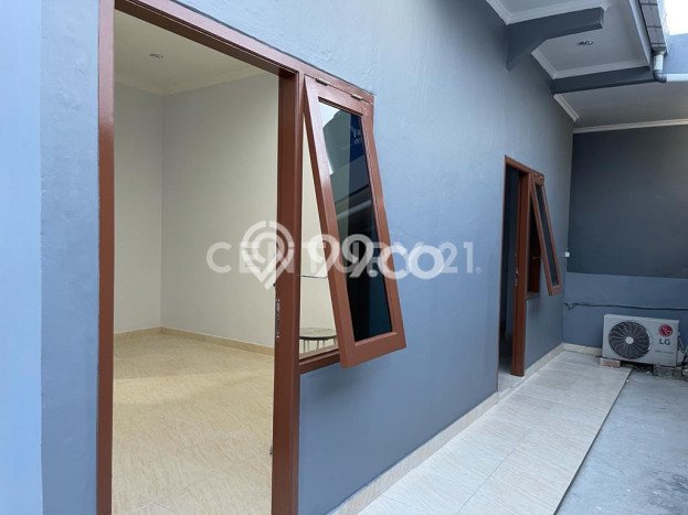 Jual Segera Rumah 10 KT 10 KM di Senen, Jakarta Pusat Jual Segera Rumah 10 KT 10 KM di Senen, Jakarta Pusat