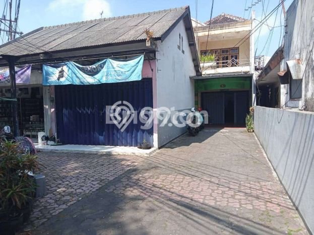 Rumah Luxury Modern Tanpa Renovasi di Sumbersari Malang Rumah Luxury Modern Tanpa Renovasi di Sumbersari Malang