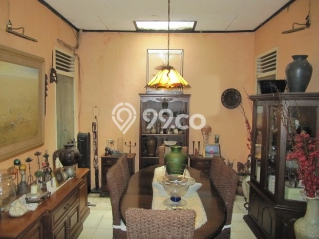 Rumah lokasi Kebayoran Baru, Jakarta Selatan, LT 210m² LB 150m² Rumah lokasi Kebayoran Baru, Jakarta Selatan, LT 210m² LB 150m²