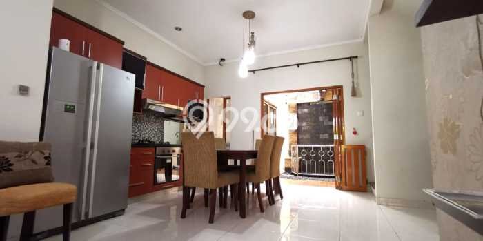 Rumah Sewa Tangerang Selatan LT 105m2 LB 112m2 Area Bintaro Rumah Sewa Tangerang Selatan LT 105m2 LB 112m2 Area Bintaro